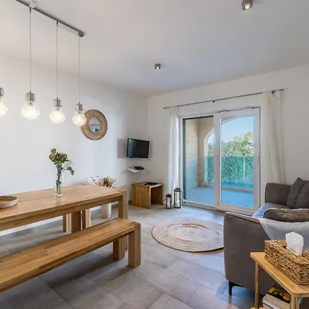 Apartman Luce Del Sole Mirce